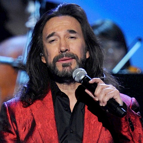 8 de Mayo Marco Antonio Solís